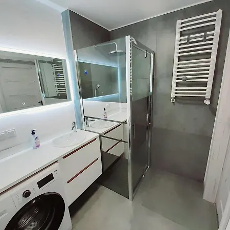 Apartament Kapitanski Mostek 17a Z Widokiem Na Port I Latarnie Morska Oraz Garazem 아파트