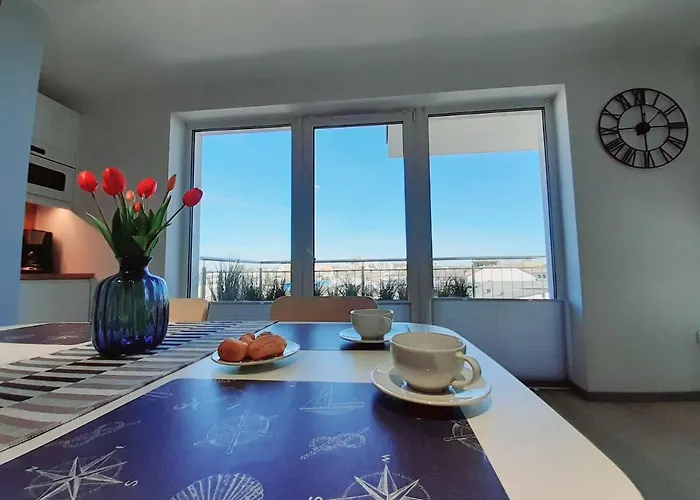 Апартаменты Apartament Kapitanski Mostek 17a Z Widokiem Na Port I Latarnie Morska Oraz Garazem Колобжег